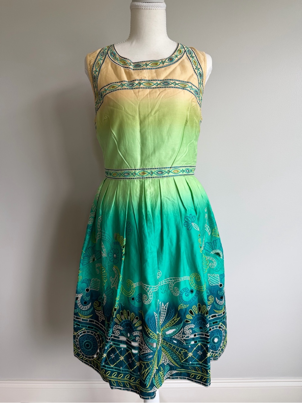 Sleeveless Green Ombre Embroidered Midi Dress